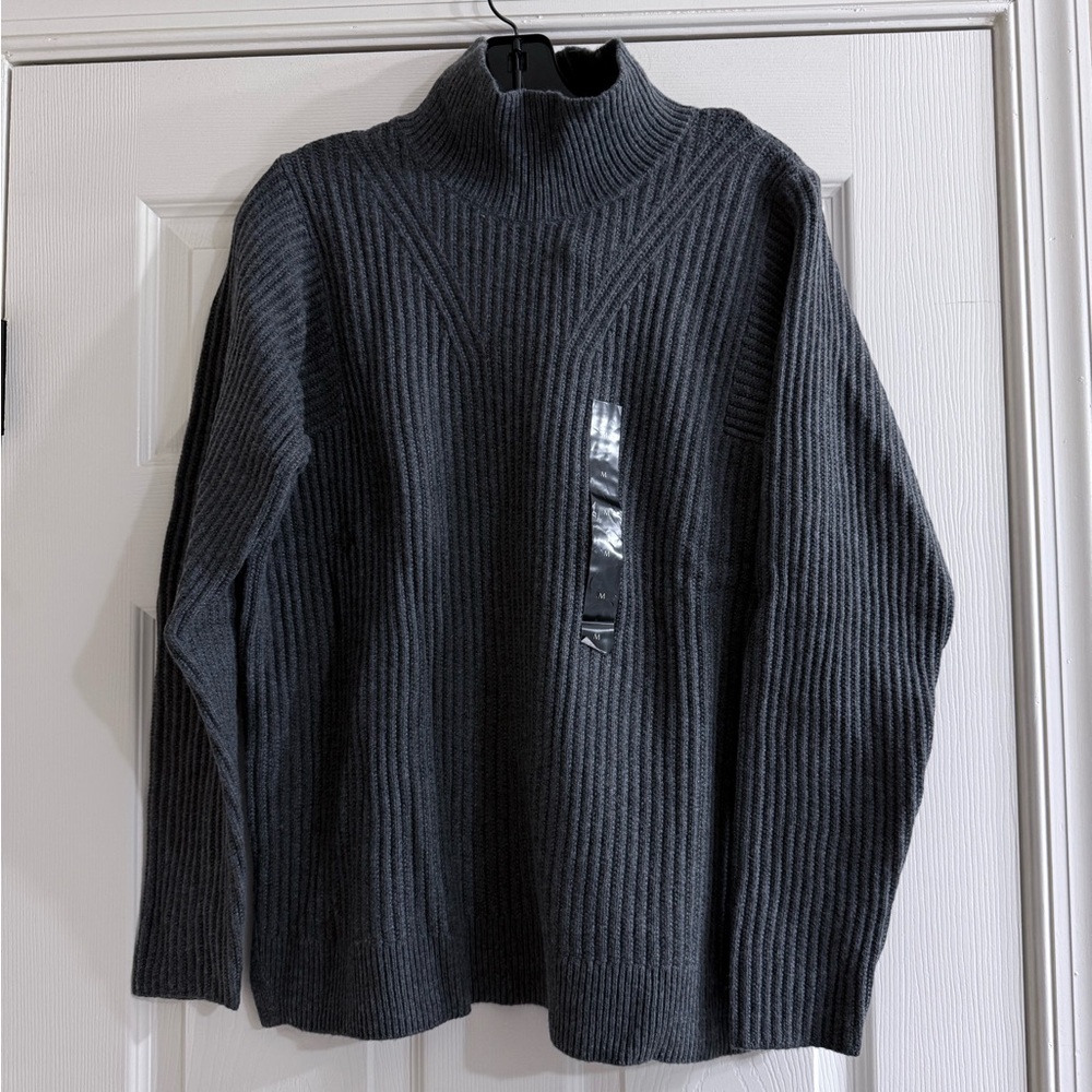 Banana Republic Women’s Charcoal Gray Ribbed Turtleneck Sweater